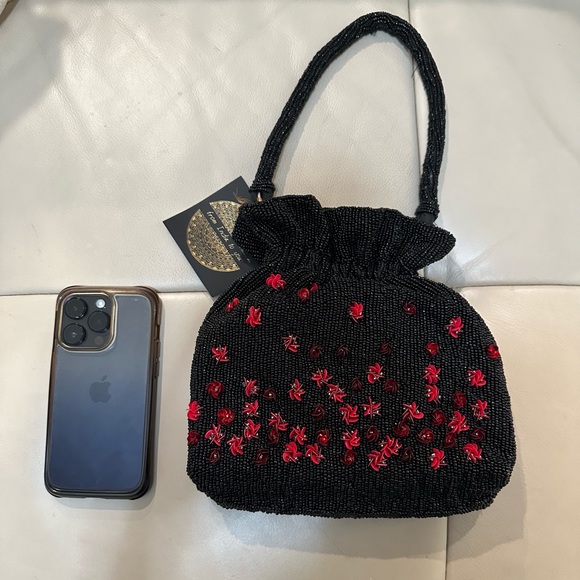 NWT Beaded Black Band bag with Red Floral Design Hand Crafted made in India - Picture 4 of 12
